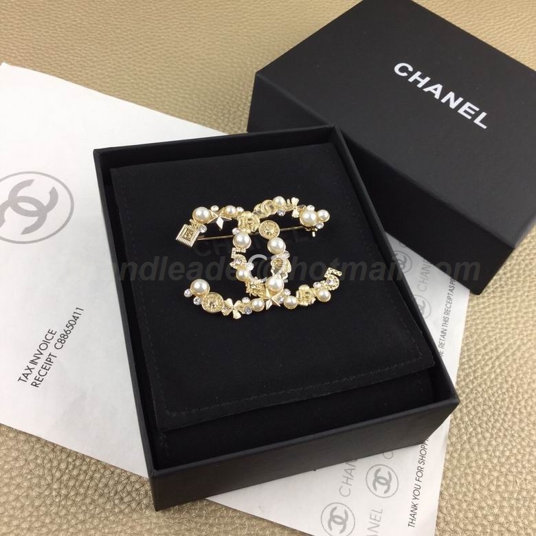 Chanel Brooch 511